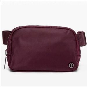NWT Lululemon Everywhere Belt Bag